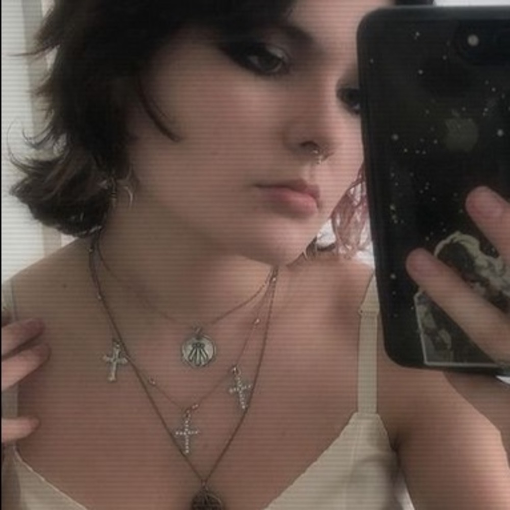 Meet your Posher, Livi